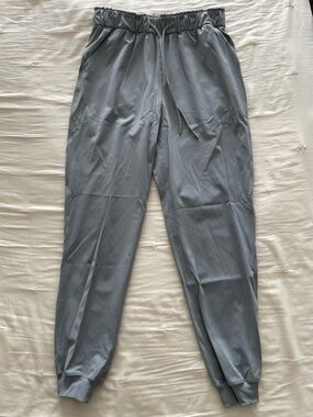 Lululemon Keep Moving High-Rise Jogger Size 8 Grey